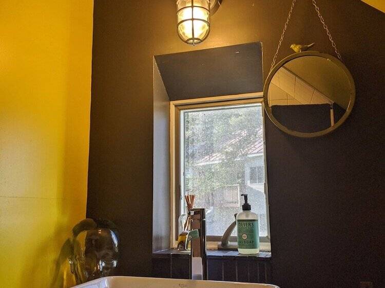 ホテル Hostel Tevere