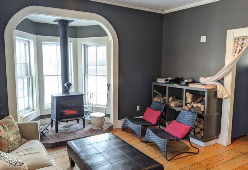 ホテル Hostel Tevere