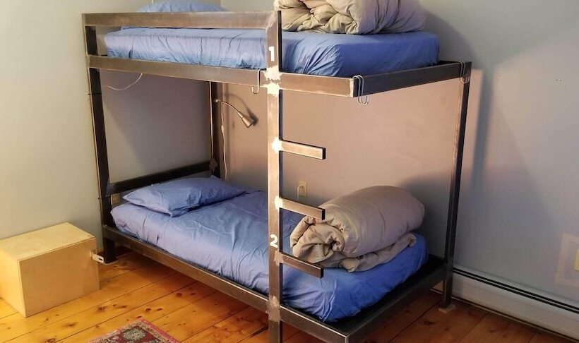 ホテル Hostel Tevere