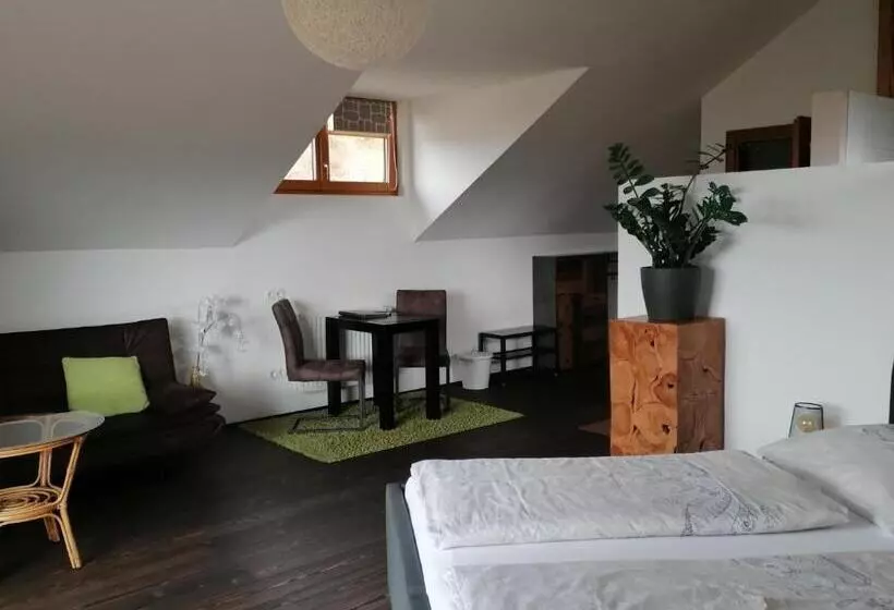 Hotelli Ortnerhof Ennstal