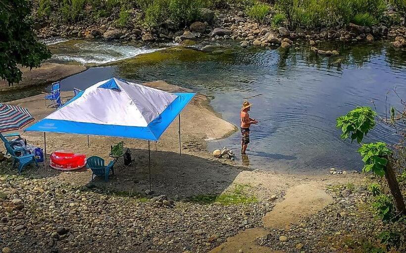 Отель Rio Sierra Riverhouse