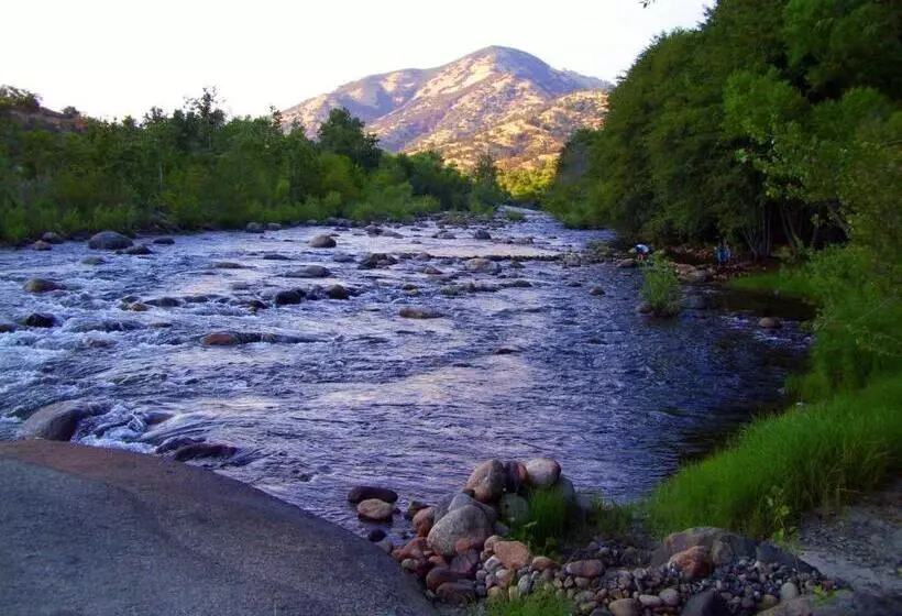 Hotelli Rio Sierra Riverhouse