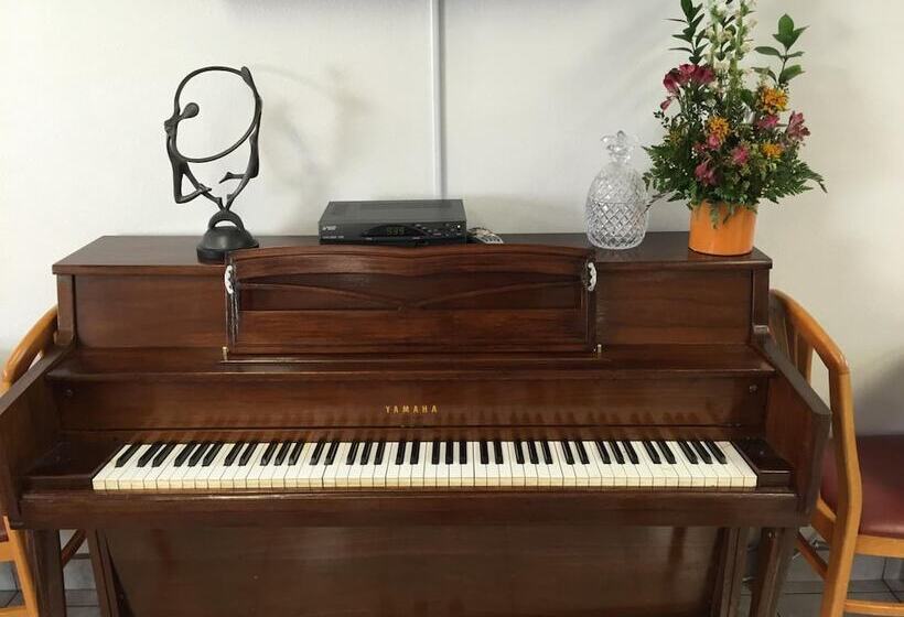 ホテル Sandia Peak Inn Old Town Abq, A Howard Johnson By Wyndham