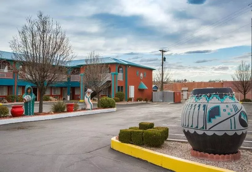 Hotelli Sandia Peak Inn Old Town Abq, A Howard Johnson By Wyndham