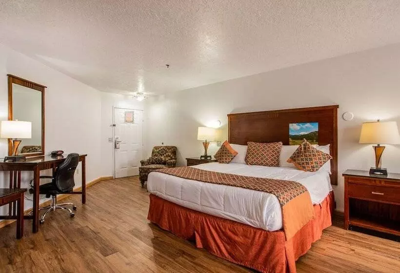 Hotelli Sandia Peak Inn Old Town Abq, A Howard Johnson By Wyndham