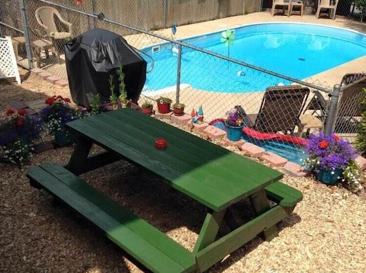 酒店 Shady Acre Inn And Suites