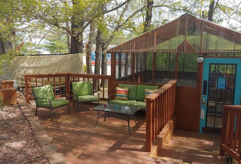 酒店 Shady Acre Inn And Suites