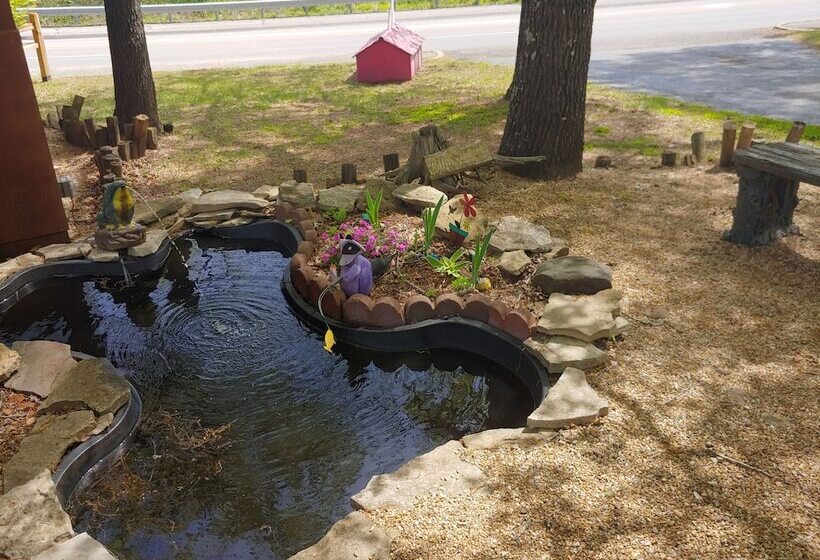 酒店 Shady Acre Inn And Suites