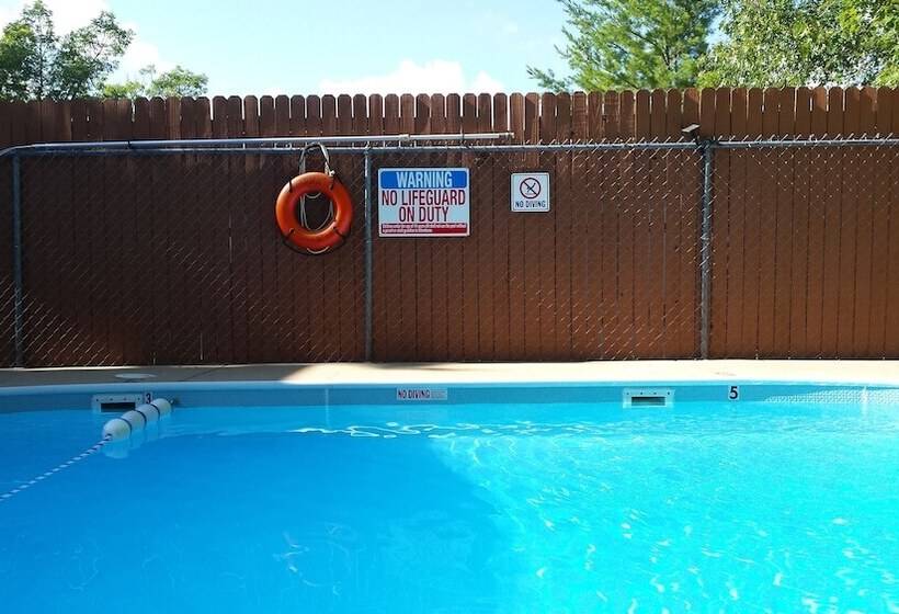 酒店 Shady Acre Inn And Suites