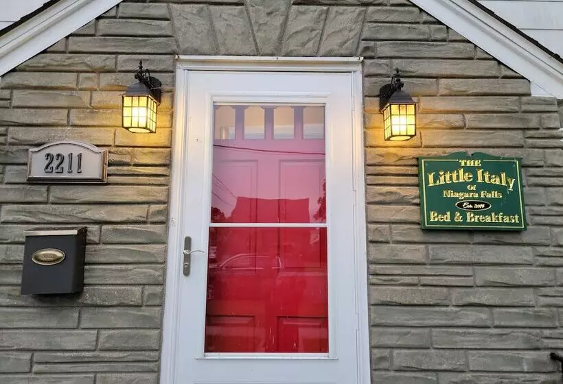 ホテル The Little Italy Of Niagara Falls Bed & Breakfast