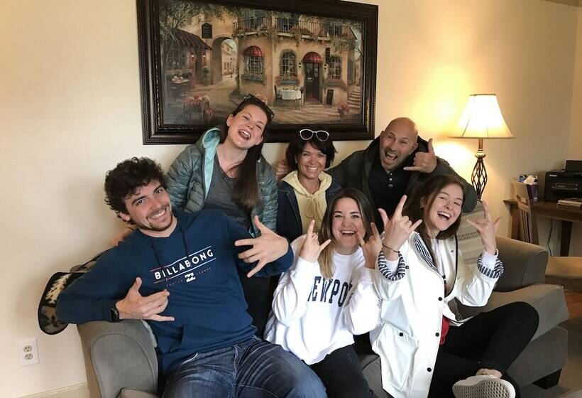 فندق The Little Italy Of Niagara Falls Bed & Breakfast