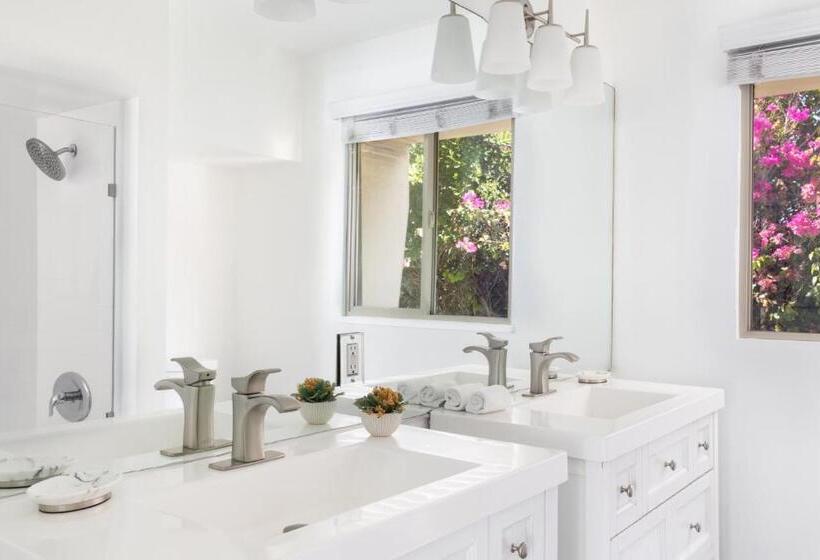 The Three Fifty Hotel, A Kirkwood Collection