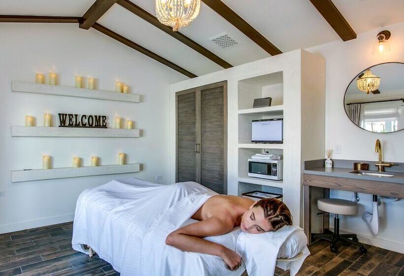 The Three Fifty Hotel, A Kirkwood Collection