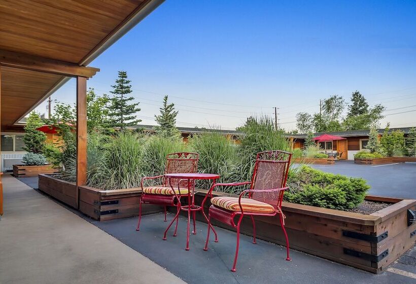 בית מלון כפרי Wall Street Suites