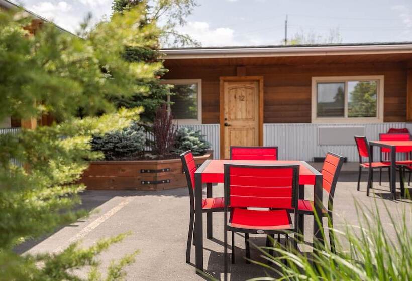 בית מלון כפרי Wall Street Suites