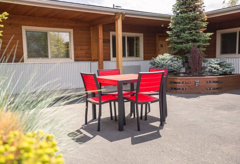 בית מלון כפרי Wall Street Suites