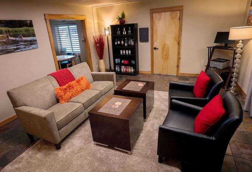 בית מלון כפרי Wall Street Suites