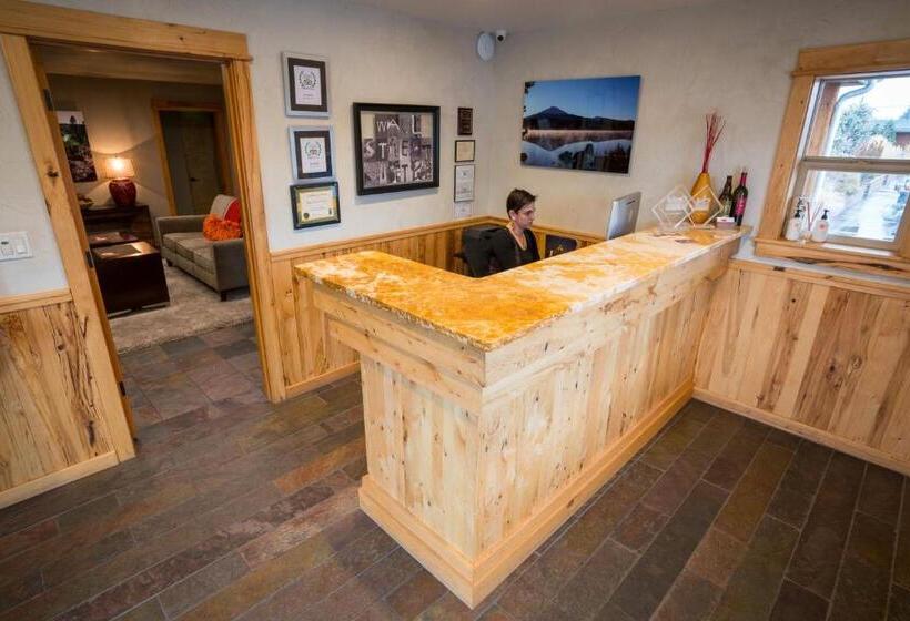 בית מלון כפרי Wall Street Suites