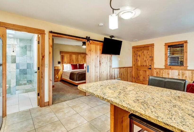 בית מלון כפרי Wall Street Suites