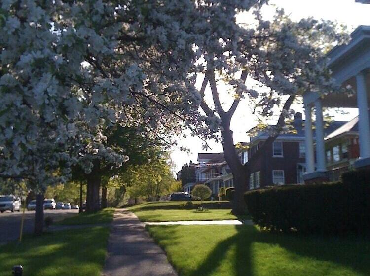 فندق Wc Lipe Mansion