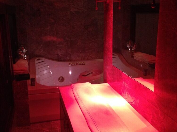 فندق Wc Lipe Mansion