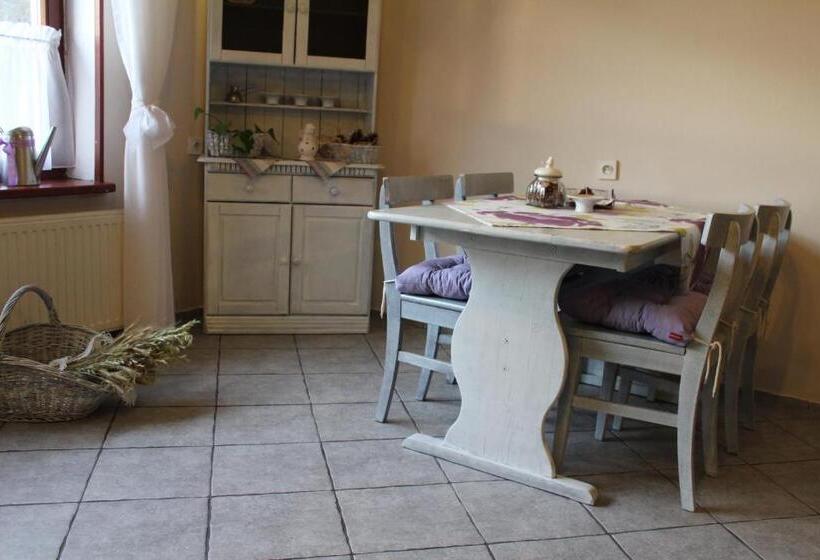 فندق Zajazd Podlesie