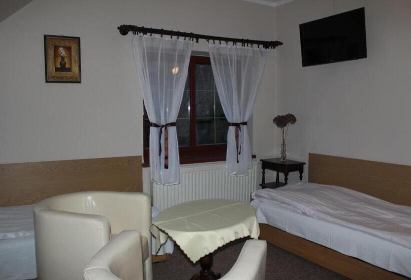 فندق Zajazd Podlesie