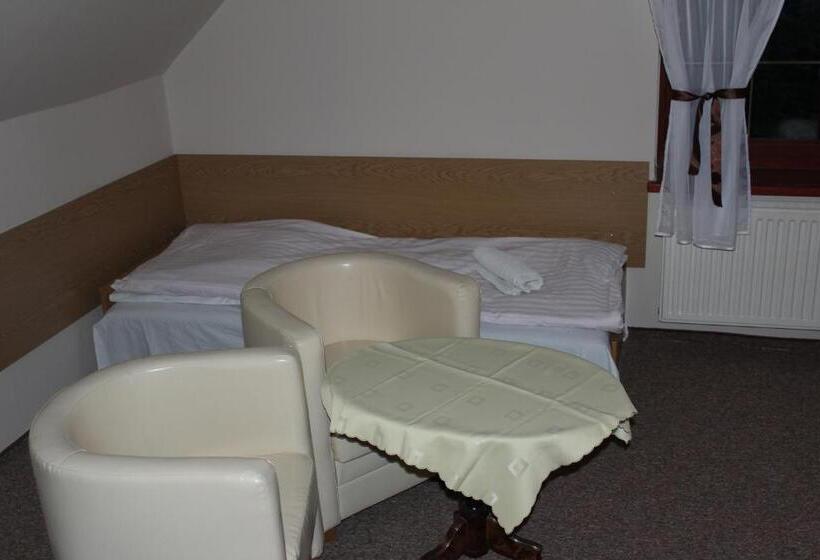 فندق Zajazd Podlesie