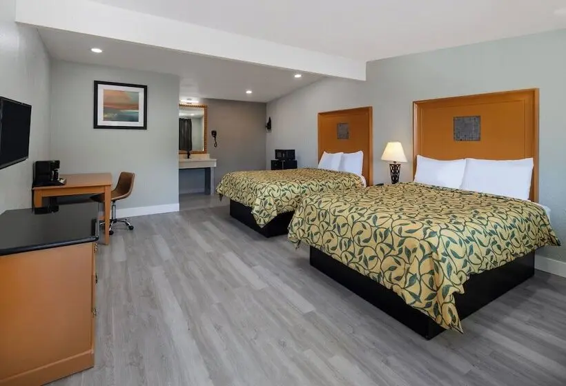 Motel 6 - Aberdeen, WA