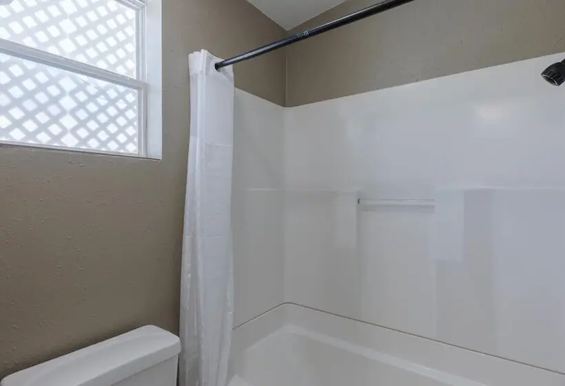 Motel 6 - Aberdeen, WA