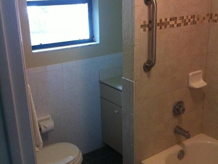 Orange City Motel   Orange City