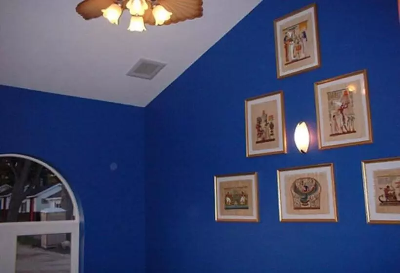 Spring Hill Motel