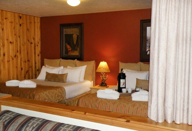 The River's Edge Motel Lodge & Resort