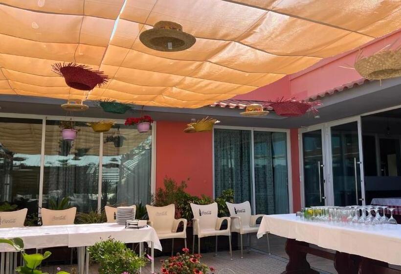 فندق صغير A Fonte