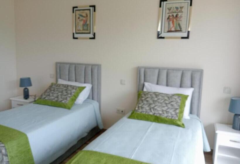 فندق صغير A Fonte