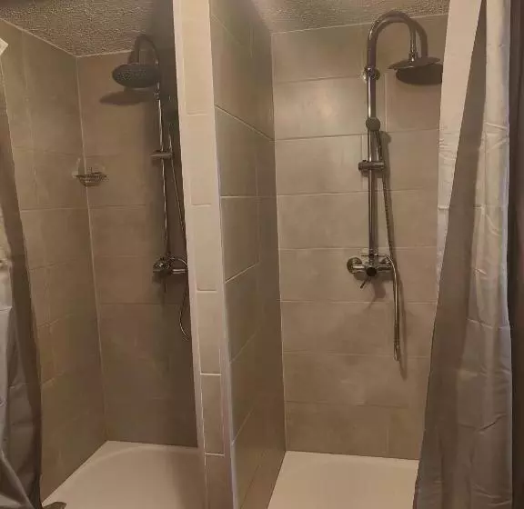 Chambre Climatisée Et Cosy Auberge Du Manala Hôtel 24 24