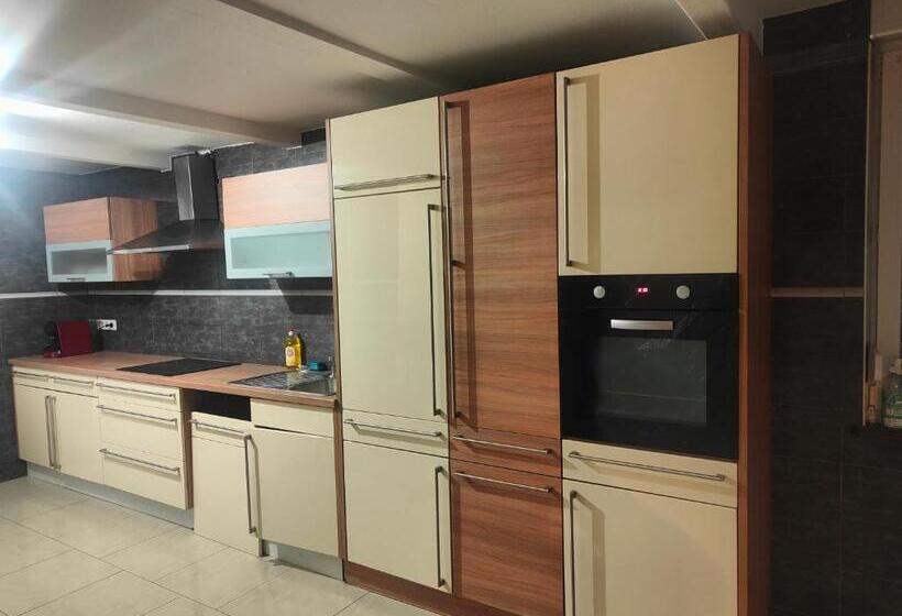 호스텔 Chambre Climatisée Et Cosy Auberge Du Manala Hôtel 24 24