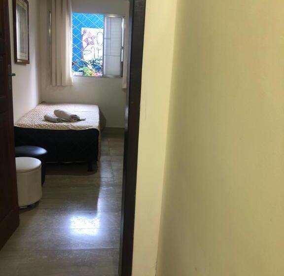 تختخواب و صبحانه Suíte Privativa Sanilda