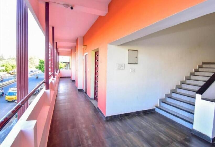 هتل A K Residency