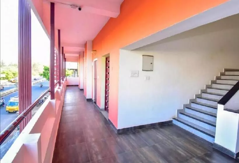 Hotelli A K Residency