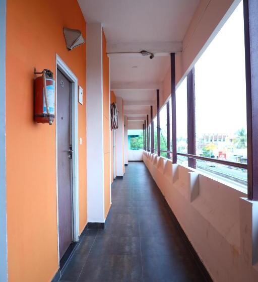 هتل A K Residency