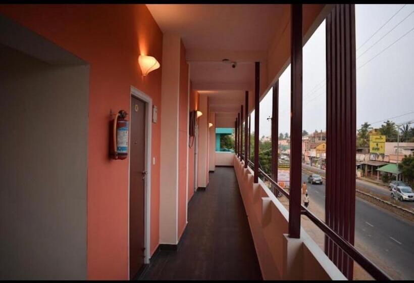 هتل A K Residency