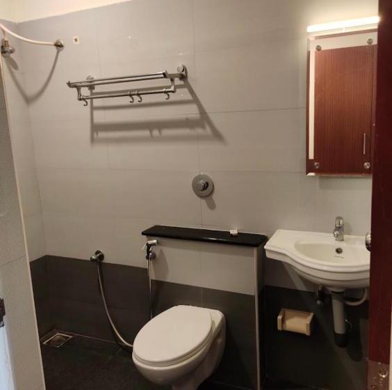 هتل A K Residency