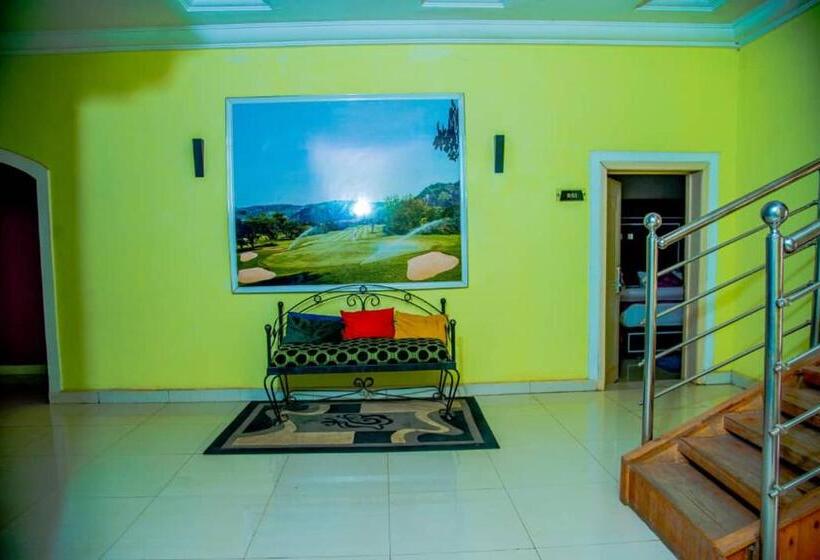 هتل Joseph Court Hospitality Gaduwa Estate