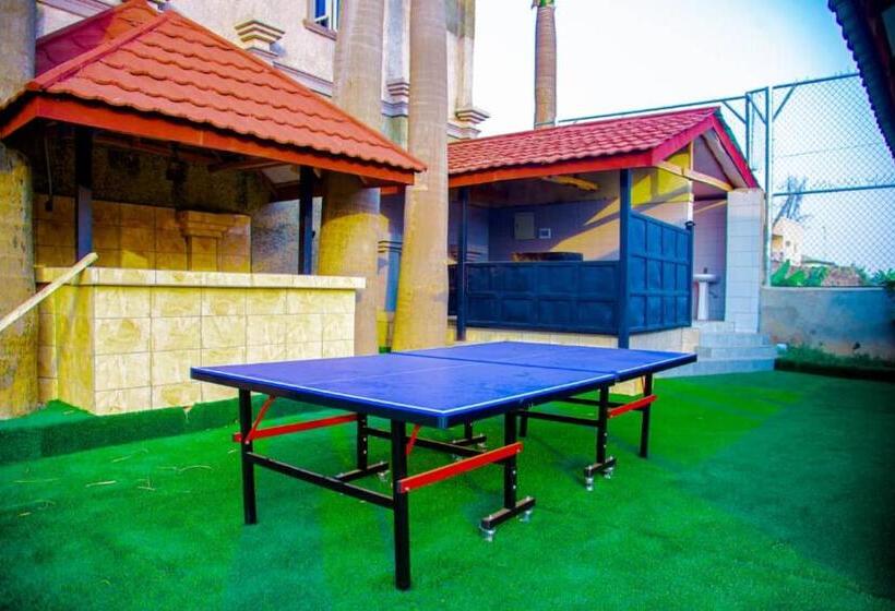 هتل Joseph Court Hospitality Gaduwa Estate