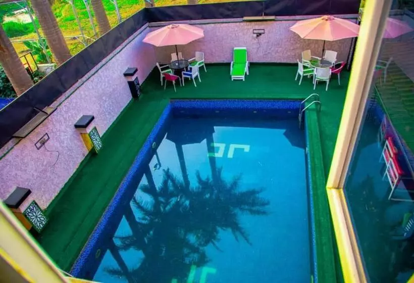 هتل Joseph Court Hospitality Gaduwa Estate