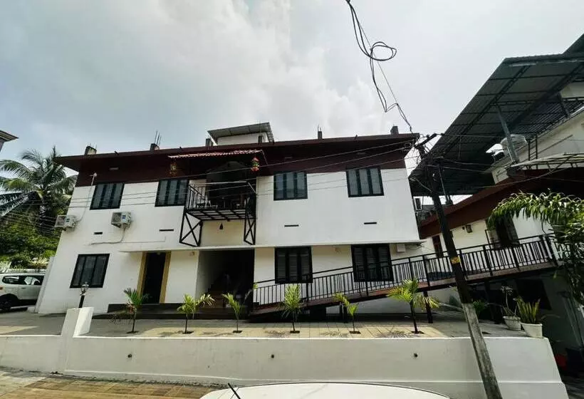 ホテル Kottakkal Ayurfidha Wellness Centre & Dental Clinic