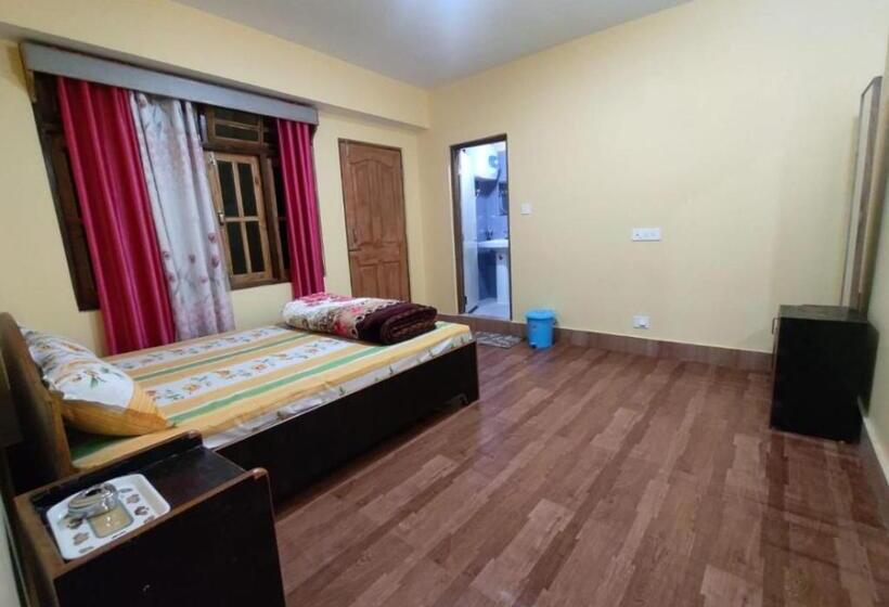 Hotel Lingtam Yangsel River Retreat By Stayapart