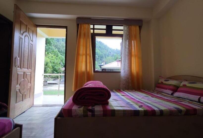 Hotel Lingtam Yangsel River Retreat By Stayapart