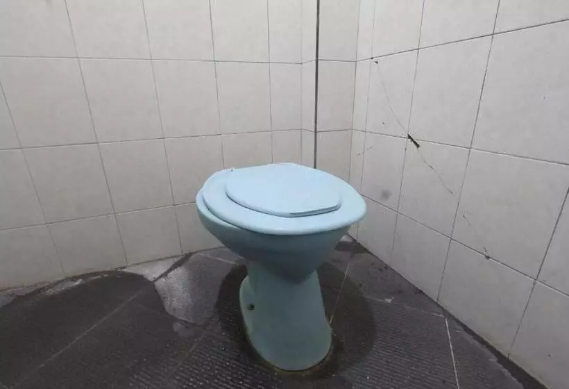 ホテル Oyo Life 93157 Kos Kaloka